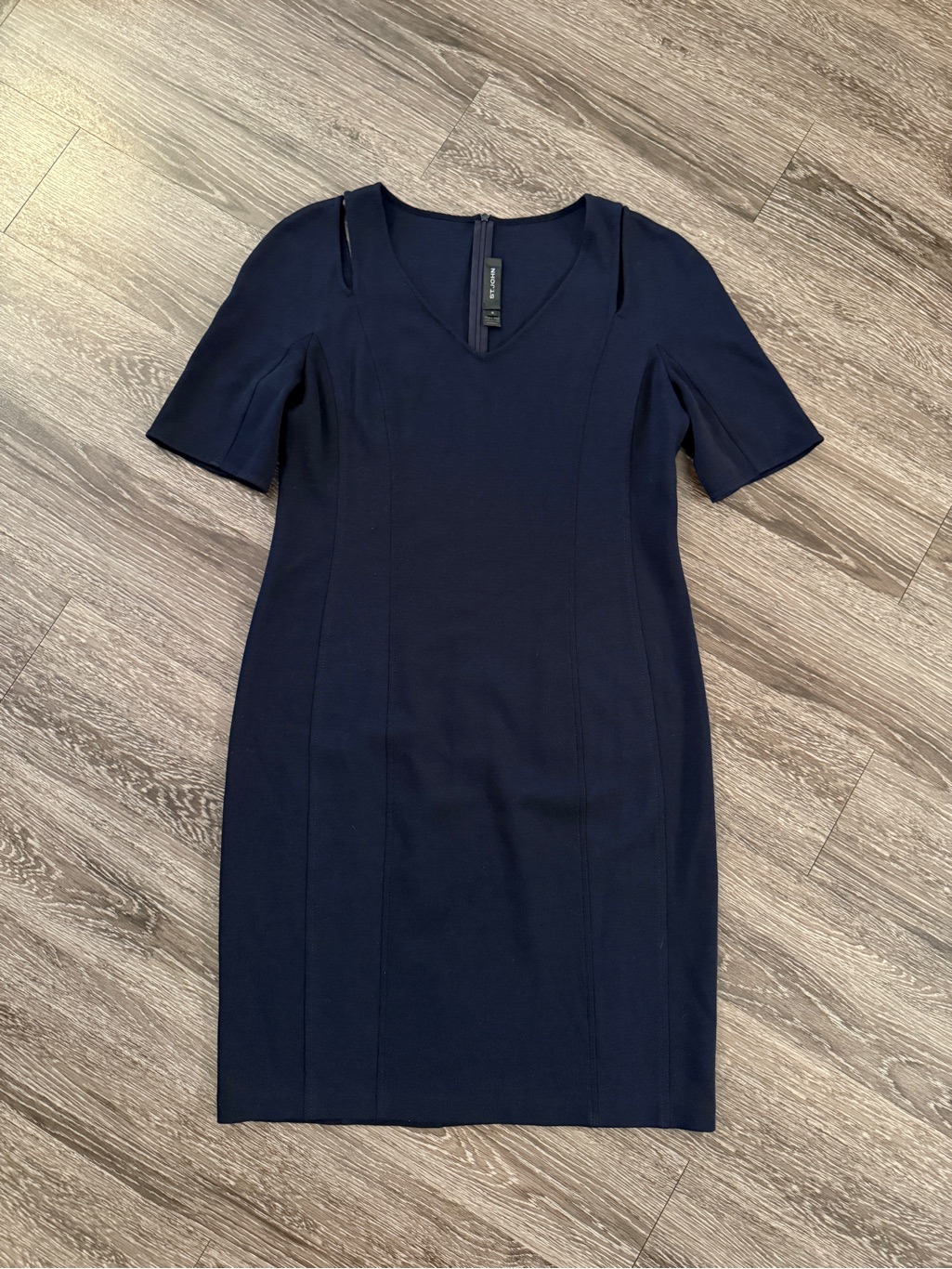 St. John Navy Shoulder Cut Out Short Sleeve V Neck Dress